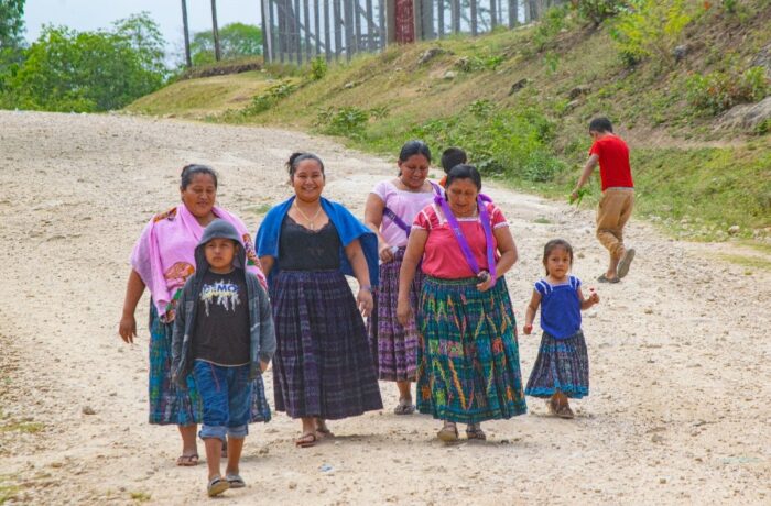 Forest project in Guatemala, women walking