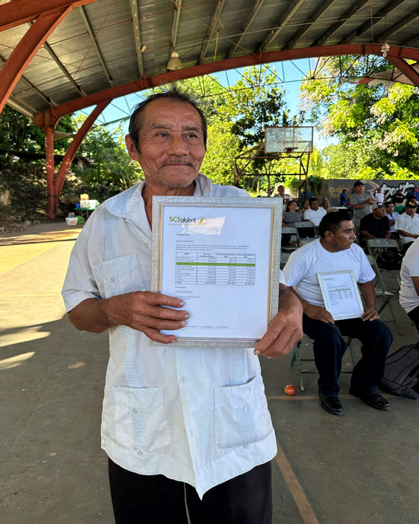 Ejidaritio holds certificate for the first group certification by FSC