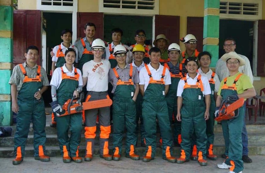 Group photo, sustainable forestry in Vietnam